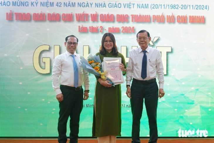 base64-17319919989131732044596 Báo Tuổi Trẻ đạt giải nhất giải báo chí Viết về giáo dục TP.HCM lần 2 - Ảnh 1.