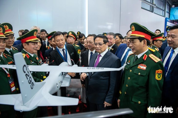 base64-17348599755651099733662 16 hợp đồng trị giá 286 triệu USD ký tại triển lãm quốc phòng quốc tế - Ảnh 1.