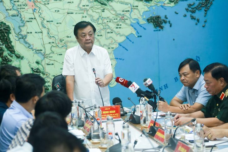 le-minh-hoan-1725442758349551141777 Bộ trưởng Lê Minh Hoan: ‘Bão số 3 có thể thành siêu bão, phải hành động không hối tiếc' - Ảnh 1.