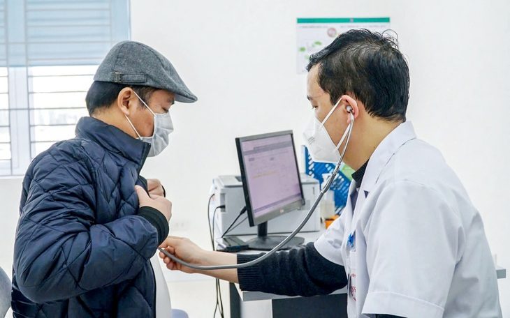70% bệnh nhân ung thư phổi phát hiện muộn, ai có nguy cơ? - Ảnh 1. 70% bệnh nhân ung thư phổi phát hiện muộn, ai có nguy cơ? - Ảnh 2.